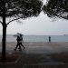 Καιρός ΤΩΡΑ: Βροχές και καταιγίδες την Παρασκευή – Οι περιοχές που θα είναι έντονα τα φαινόμενα