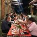 Χαλαρές στιγμές στα Μεζεδοκαμώματα για την οικογένεια του Κώστα Βίρβου μετά τη συναυλία