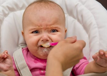 Γιατί δε τρώει το μωρό; Οι πέντε πιο συχνοί λόγοι