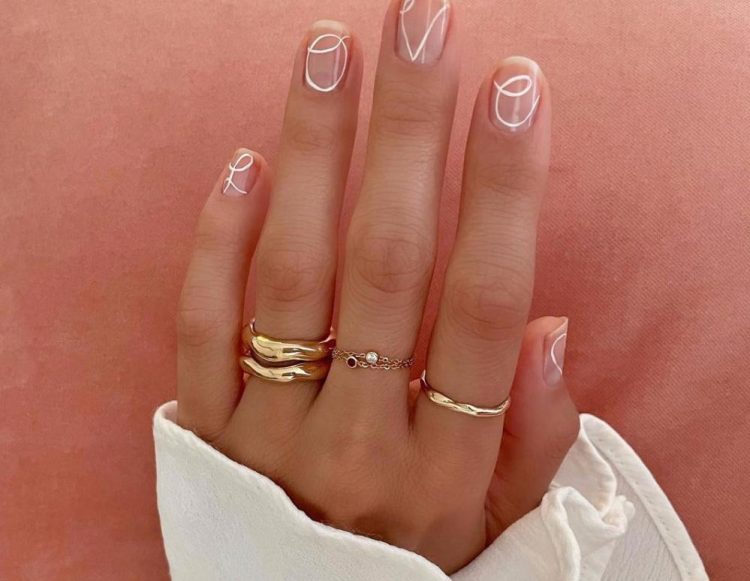 Bridal nails: 10 chic ιδέες για εσάς που παντρεύεστε φέτος το καλοκαίρι
