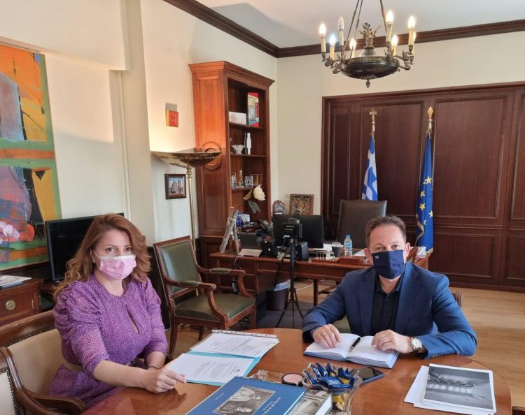Στον Αναπληρωτή Υπουργό Εσωτερικών κ. Πέτσα, η Τρικαλινή Βουλευτής Κατερίνα Παπακώστα