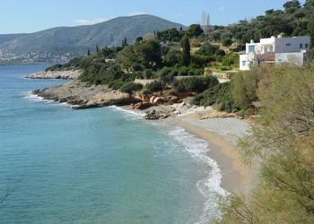 Αττική: Οι καλύτερες παραλίες που μπορείς να επισκεφτείς