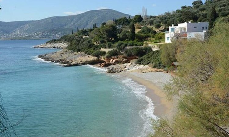 Αττική: Οι καλύτερες παραλίες που μπορείς να επισκεφτείς