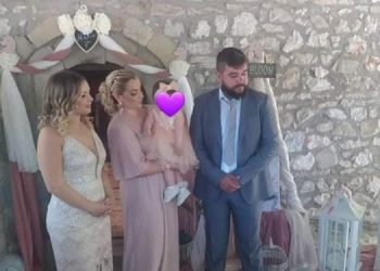 Η υπέροχη βάφτιση της μικρής Μαρίας στο εξωκκλήσι του Αγίου Γεωργίου στο Ριζαριό