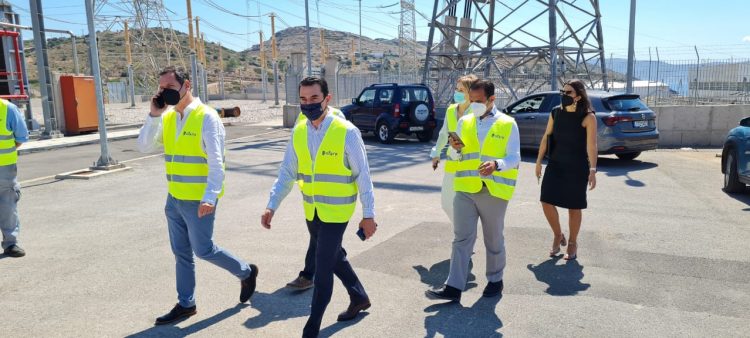 Στον Κ. Μητσοτάκη και τη Φον Ντερ Λάιεν παρουσίασε ο Σκρέκας την εθνική ενεργειακή στρατηγική