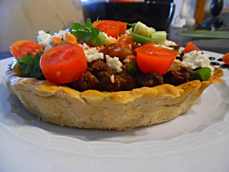 Αλμυρή τάρτα με κιμά της Έφης
