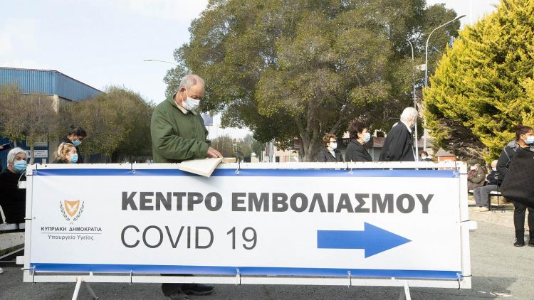 Οι πρώτες Κινητές Μονάδες Εμβολιασμού στη χώρα από 5η ΥΠΕ και Περιφέρεια Θεσσαλίας, σε πόλεις και χωριά