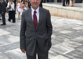 Ερώτηση Σάκη Παπαδόπουλου προς τον Υπουργό Υγείας για τα κενά στα ΚΥ και Νοσοκομεία