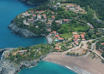 Δεν χρειάζεται να μπεις σε καράβι… Δες μαγευτικούς καλοκαιρινούς προορισμούς δίπλα σου! – ΒΙΝΤΕΟ