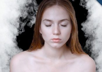 Συγκλονιστικό: 14χρονη καρκινoπαθής πάγωσε το κορμί της για να «επιστρέψει» στο μέλλον