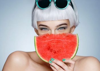 Έχετε ξηρή επιδερμίδα; Δείτε το κόλπο με τον χυμό καρπουζιού