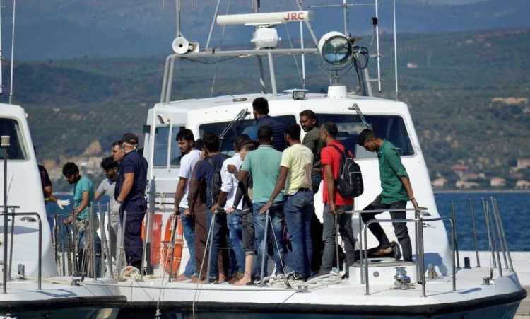 Γερμανία: Το Βερολίνο θα χρηματοδοτήσει ελληνικό πρόγραμμα ένταξης αναγνωρισμένων προσφύγων