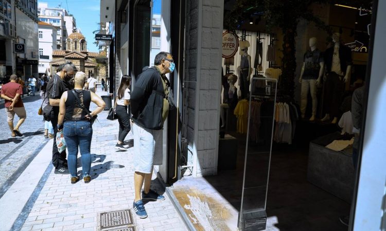 Θερινές εκπτώσεις 2021: Αρχίζουν τη Δευτέρα – Πόσο θα διαρκέσουν, τι πρέπει να προσέξετε