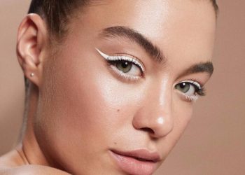 Τι υποδηλώνει το eyeliner για την προσωπικότητά σας