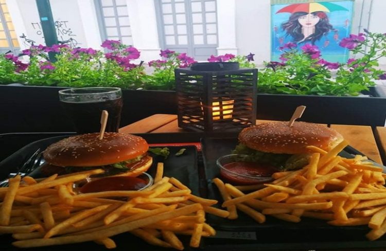 2 EXTREME BURGERS ΣΤΗΝ ΤΙΜΗ ΤΟΥ 1 ΣΤΑ GOODY’S BURGER HOUSE