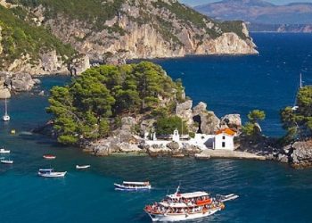 Το νησάκι της Παναγίας στην Πάργα