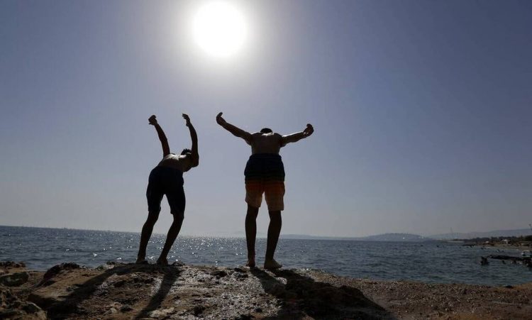 Καιρός τώρα: Τριήμερος καύσωνας από σήμερα – Και πάλι στους 40 βαθμούς η θερμοκρασία