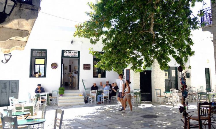 Γεννήθηκες τη δεκαετία του ’80; Έτσι ήταν τα καλοκαίρια μας – Τρεις 35άρηδες θυμούνται…