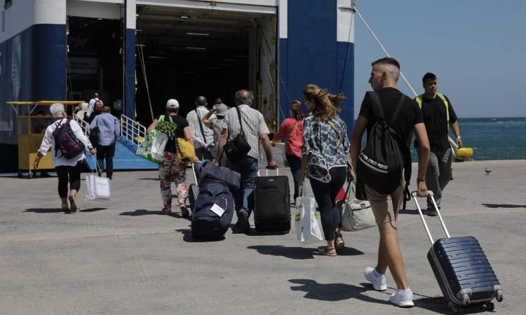 Ταξίδι με πλοίο: Πώς θα γίνονται από σήμερα οι έλεγχοι – Ποια έγγραφα χρειάζονται