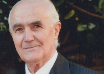 Συλλυπητήρια Παπαστεργίου για τον θάνατο του Γιώργου Μαυρίκου
