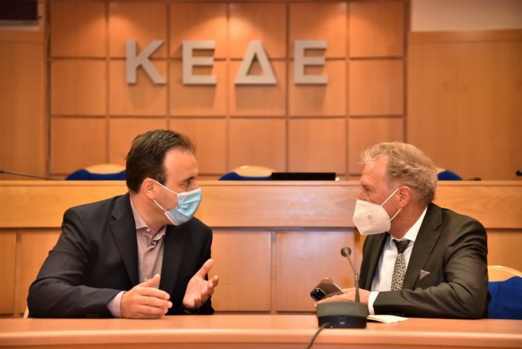 Ευρύ πεδίο συνεργασίας Παπαστεργίου – Μπάρτλε με ενίσχυση της Ελληνογερμανικής Συνέλευσης