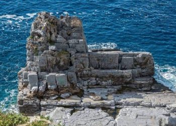 Η πιο άγρια παραλία στην Ελλάδα δεν είναι τόσο τρομακτική όσο ακούγεται
