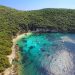 Η εντυπωσιακή παραλία “Πισίνα” στα Σύβοτα, με τα διάφανα, τιρκουάζ νερά