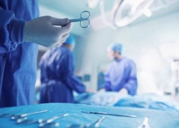 ΜΕΙΩΝΟΝΤΑΙ ΟΙ ΑΚΡΩΤΗΡΙΑΣΜΟΙ ΧΑΡΗ ΣΤΗΝ ΜΙΚΡΟΧΕΙΡΟΥΡΓΙΚΗ