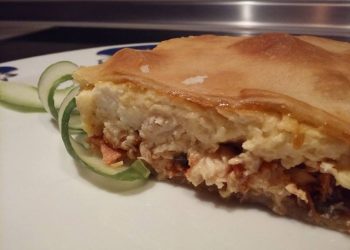 Κοτόπιτα με ζύμη γιαουρτιού
