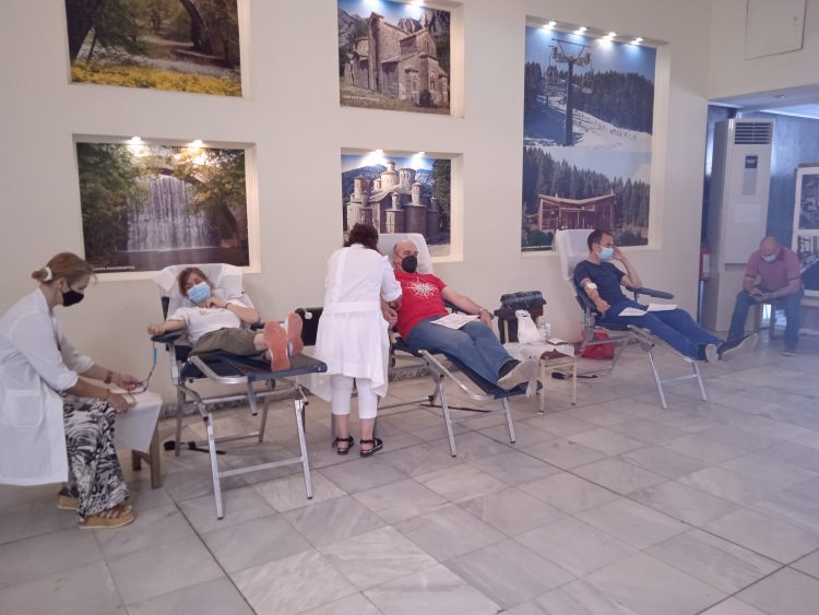 Με μεγάλη συμμετοχή η εθελοντική αιμοδοσία του Συλλόγου Υπαλλήλων Περιφερειακής Ενότητας Τρικάλων