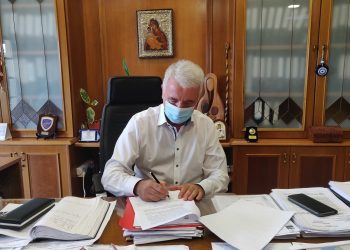 Υπογράφηκε η σύμβαση για το έργο : «ΑΠΟΧΕΤΕΥΣΗ ΟΜΒΡΙΩΝ ΕΠΕΚΤΑΣΗΣ ΠΟΛΗΣ ΚΑΛΑΜΠΑΚΑΣ ΔΗΜΟΥ ΜΕΤΕΩΡΩΝ»