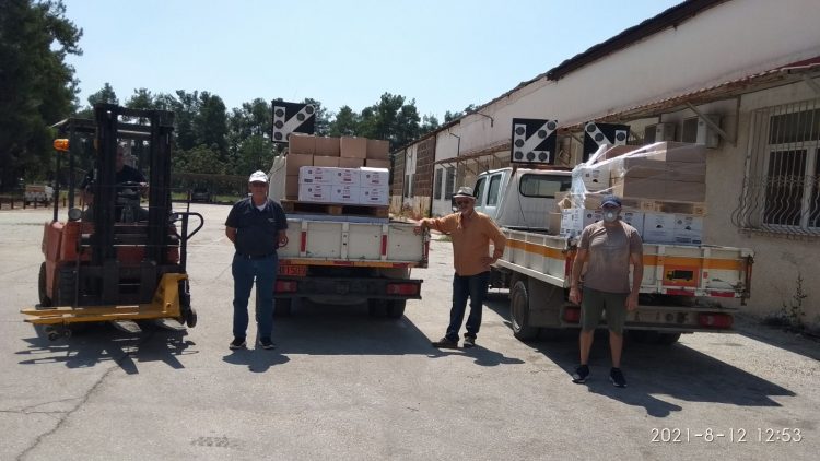 Είδη πρώτης ανάγκης για τους πυρόπληκτους συγκεντρώνει καθημερινά η Περιφέρεια