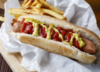 Κάθε χοτ ντογκ κόβει 36 λεπτά υγιούς ζωής- Τι ισχύει για άλλες τροφές