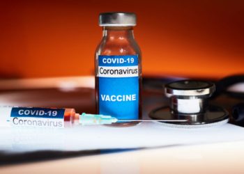 Πώς ετοιμάστηκαν τόσο γρήγορα τα εμβόλια COVID-19