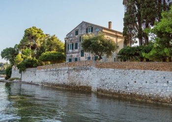Από το Mamma Mia στην Σκόπελο, στην Κέρκυρα των Durells – Όταν η Ελλάδα γίνεται φυσικό σκηνικό