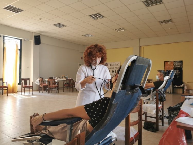 Πράξη ουσίας η συμμετοχή στην τριήμερη εθελοντική αιμοδοσία του Δ. Τρικκαίων