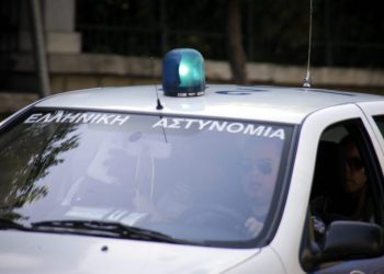 Συνελήφθη τα ξημερώματα στην Πύλη καταστηματάρχης γιατί είχε ζωντανή μουσική στο κατάστημά του
