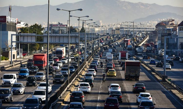 Διασταυρώσεις «εξπρές» για τέλη κυκλοφορίας, ανασφάλιστα οχήματα και όσους «ξέχασαν» το ΚΤΕΟ