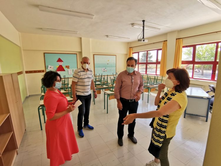 Με την εφαρμογή (app) Trikala School Care οι εργασίες στα σχολεία των Τρικάλων λίγο πριν ανοίξουν