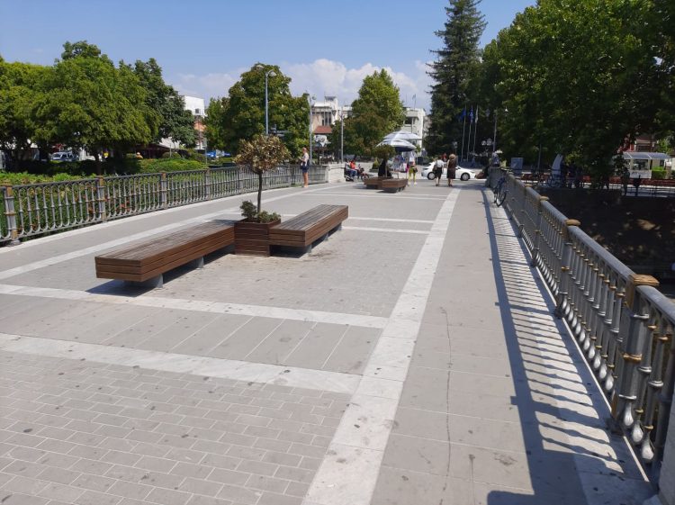 Αδειάζουν τα Τρίκαλα για τον Δεκαπενταύγουστο