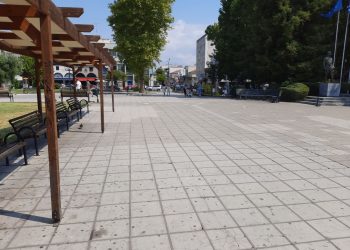 Αδειάζουν τα Τρίκαλα για τον Δεκαπενταύγουστο