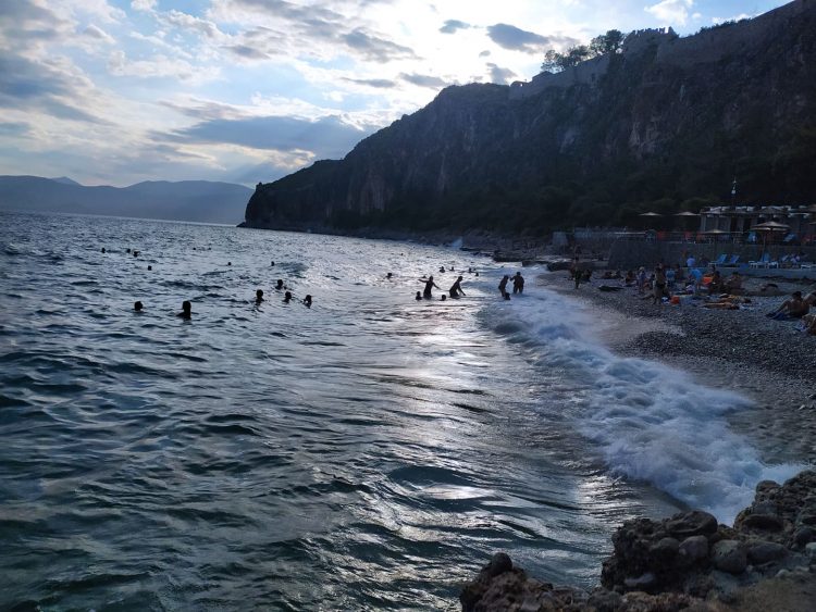 Η μοναδική παραλία της Αρβανιτιάς… Μια παραλία με ιστορία (δείτε που βρίσκεται)- φωτό