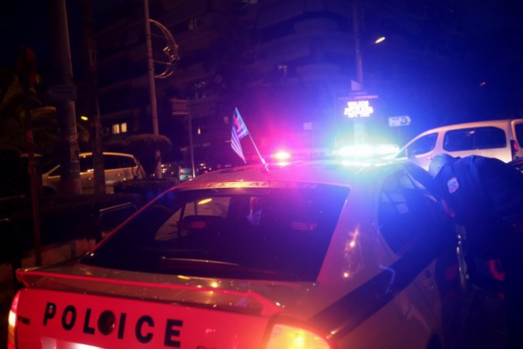 Εύβοια: Νεκρός ο διοικητής του ΑΤ Ερέτριας έξω από το Τμήμα – Πληροφορίες για τραύματα από σφαίρες