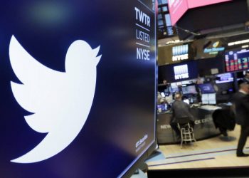 Twitter: Ενώνει δυνάμεις με Reuters και Associated Press στη μάχη κατά των fake news