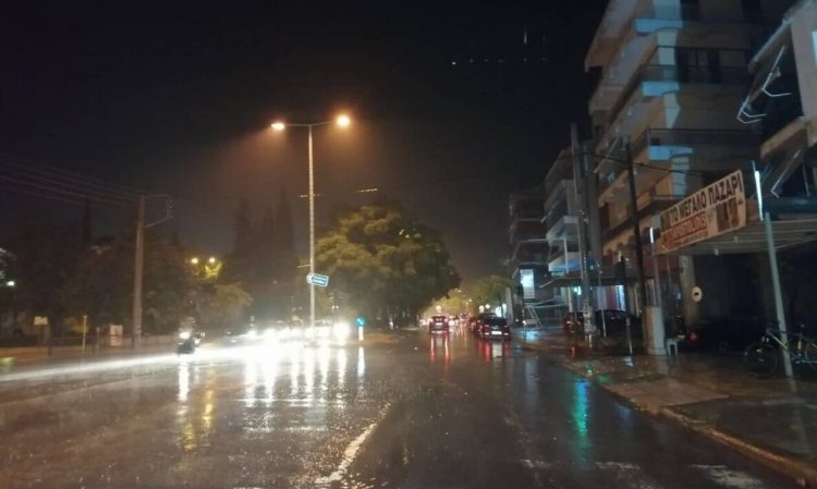 Καιρός: Σε Λάρισα, Ελασσόνα, Δράμα, Καβάλα τα προβλήματα – 135 κλήσεις στην Πυροσβεστική