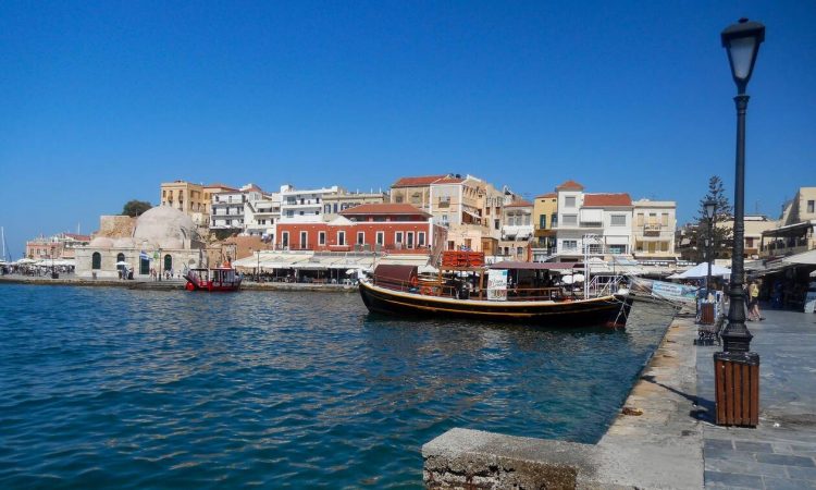 Παράταση του μίνι lockdown σε Ηράκλειο και Χανιά – Δείτε το ΦΕΚ