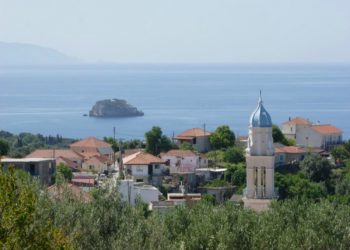Κουρκουμελάτα: Το χωριό που καταστράφηκε ολοσχερώς και όταν ξαναχτίστηκε έγινε η «Ελβετία» των Επτανήσων [εικόνες]