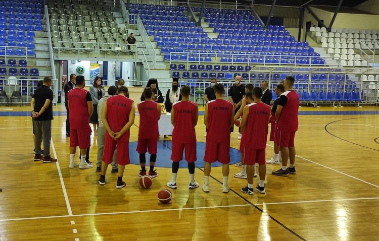 Με φιλοδοξίες και πολλές ευχές για διακρίσεις ο Αγιασμός στον ΑΟ Τρίκαλα-Τμήμα Μπάσκετ