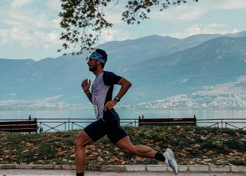 Iioannina lake run : 4ος Γενικής με χρόνο 1:47:17 ο Νάσος Μπαρμπαγιάννης
