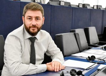 Κίνημα Αλλαγής: Αν εκλεγώ πρόεδρος, δεν θα παραιτηθώ από ευρωβουλευτής, λέει ο Ανδρουλάκης